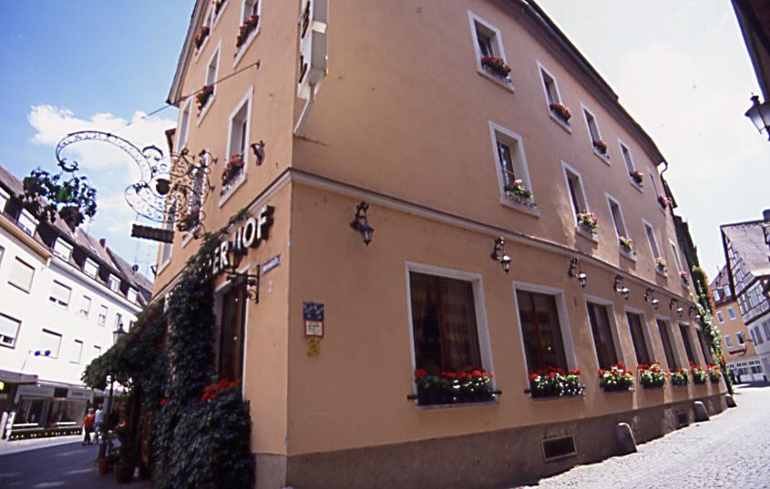 Bayerischer Hof 3*